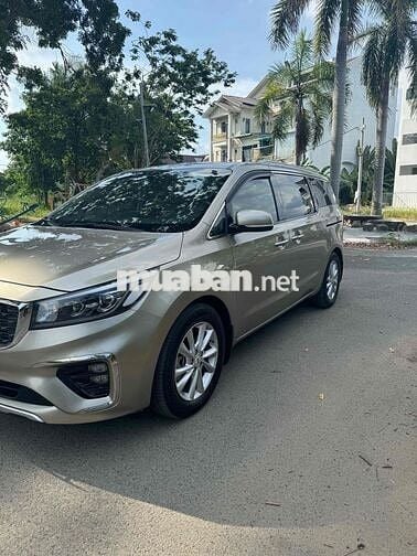 Kia Sedona 2019 2.2 DAT Luxury - 48000 km