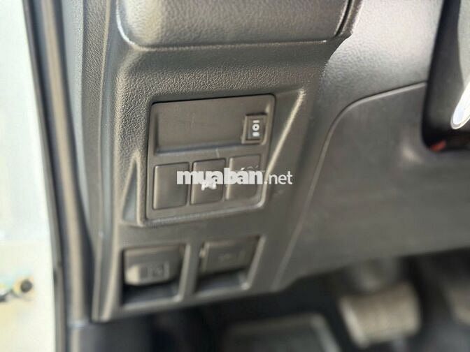 Toyota Innova Venturer 2.0 AT 2022