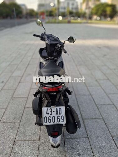 Honda Air Blade xám si măng 2024. Biển 43