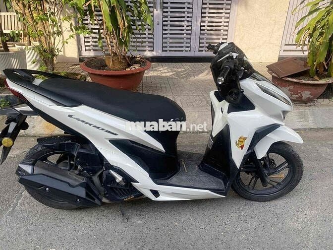 Xe 9 chủ đang chạy