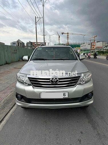 Toyota Fortuner 2013 2.7V mới xuất sắc giá cực rẻ