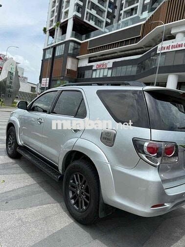 Toyota Fortuner 2016 máy dầu xe cực mới rin 100%