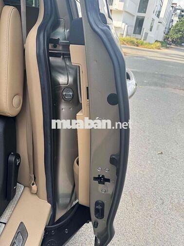 Kia Sedona 2019 2.2 DAT Luxury - 48000 km