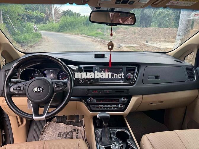 Kia Sedona 2019 2.2 DAT Luxury - 48000 km