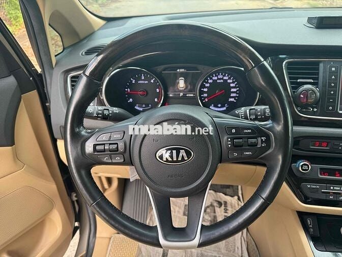 Kia Sedona 2019 2.2 DAT Luxury - 48000 km