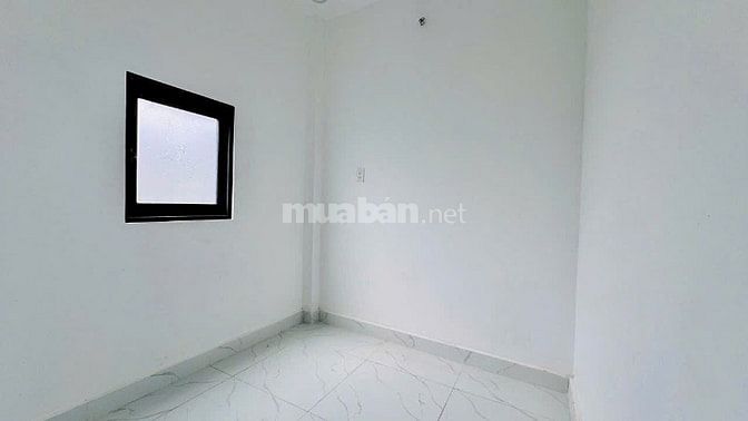 Nhà chính chủ hẻm oto thông thoáng