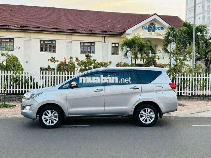 bán xe innova 2017 rất đẹp