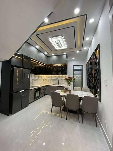 NHÀ MỚI Ở NGAY 4 TẦNG MỚI ĐẸP FULL NỘI THẤT.