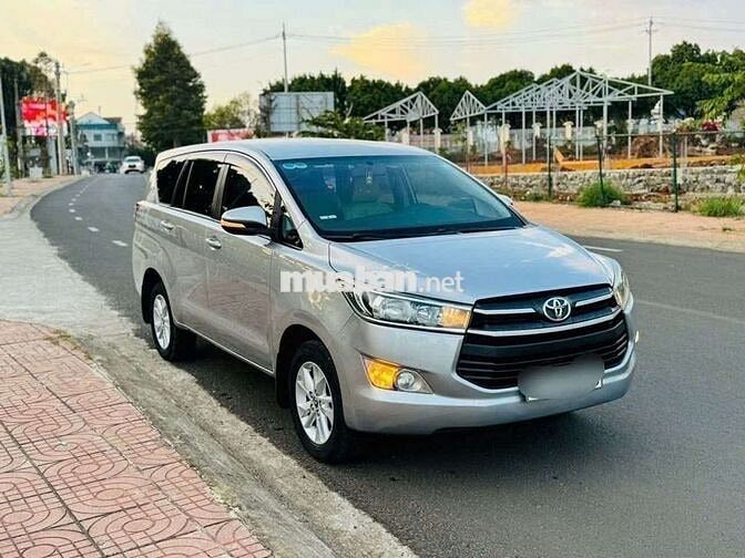 bán xe innova 2017 rất đẹp