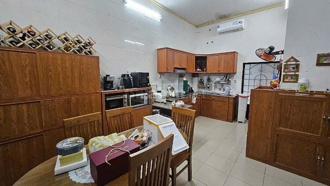 Bán biệt thự vườn P. Trung Dũng, Biên Hòa: 1.197m2, giá 21 tỷ.