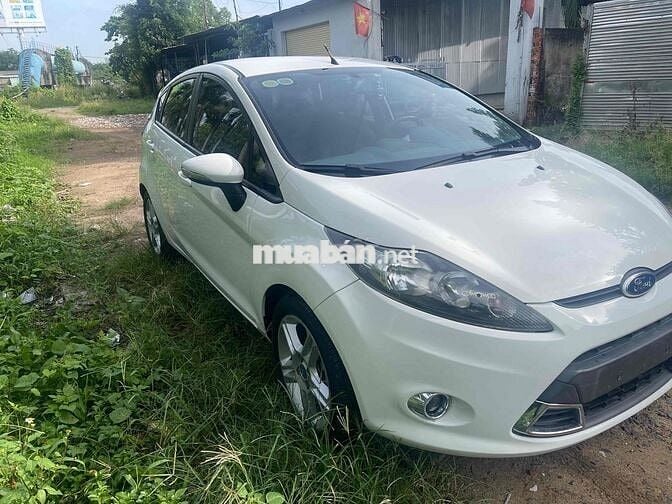 Ford Fiesta 2011 AT -bstp.9 chủ catvet bánsiêu cọp