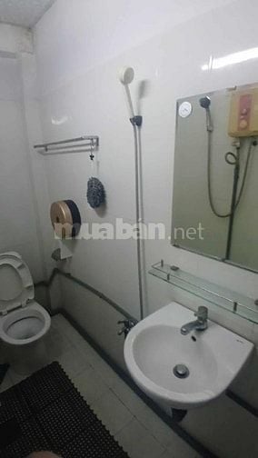 Bán nhà mặt tiền hẻm 212B Nguyễn Trãi Q1 dt 3,55x12,5m chỉ 9,4 tỷ.