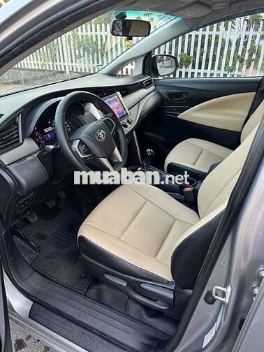 bán xe innova 2017 rất đẹp