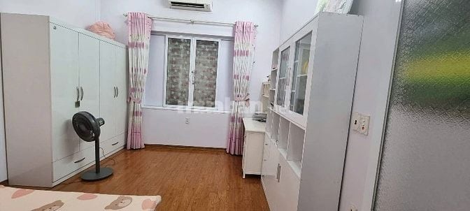Giảm giá tới 200tr nhà đường Yên Thế, quận Tân Bình, giá 1tỷ680