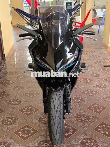 HONDA CBR650R BLACK EDITION 2023