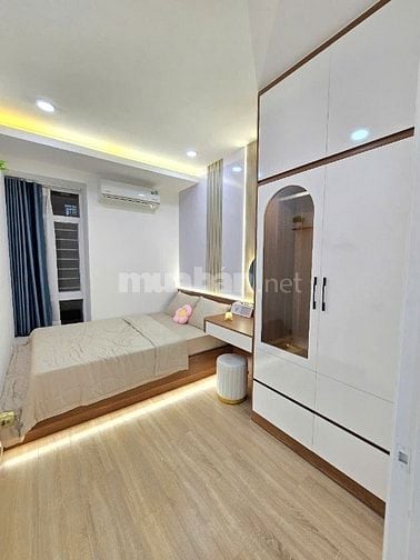 BÁN GẤP CĂN HỘ SKY GARDEN 3 , PHÚ MỸ HƯNG , QUẬN 7, TPHCM 