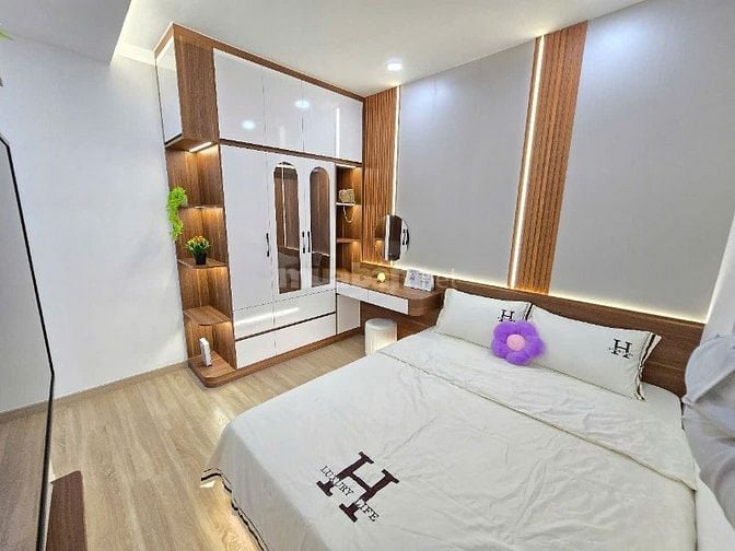 BÁN GẤP CĂN HỘ SKY GARDEN 3 , PHÚ MỸ HƯNG , QUẬN 7, TPHCM 