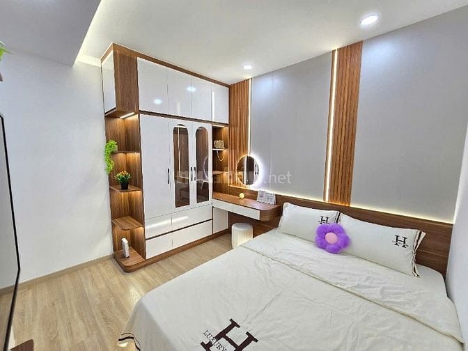 BÁN GẤP CĂN HỘ SKY GARDEN 3 , PHÚ MỸ HƯNG , QUẬN 7, TPHCM 