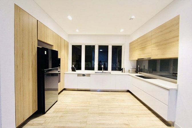 Chủ NGỘP bán GẤP Nơ Trang Long- HẺM XE TẢI 6M- 127m2- 4 TẦNG- 16,x TỶ 