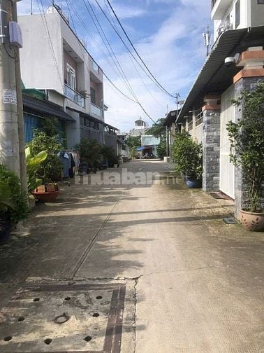 Cần tiền trả nợ nên bán căn nhà 80m2 ở Xã Tân Hiệp - Hóc Môn giá 850tr