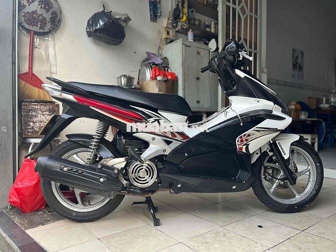 ab 2008 , giấy tờ đầy đủ , đã lên dàn áo thái