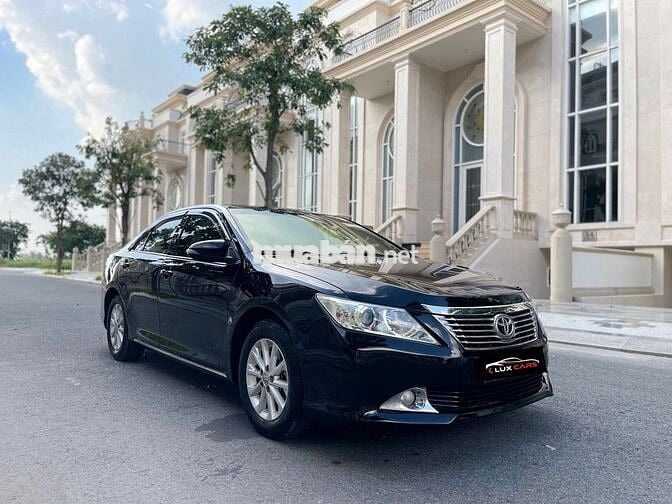Toyota Camry 2013 2.0E - Xe đẹp, giá cực kỳ ưu đãi