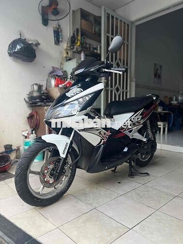 ab 2008 , giấy tờ đầy đủ , đã lên dàn áo thái