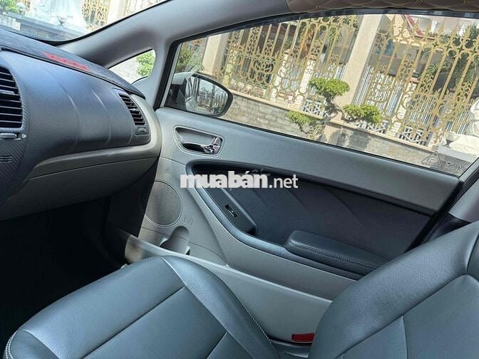 Kia K3 2015 1.6 MT - 87000 km rất đẹp.