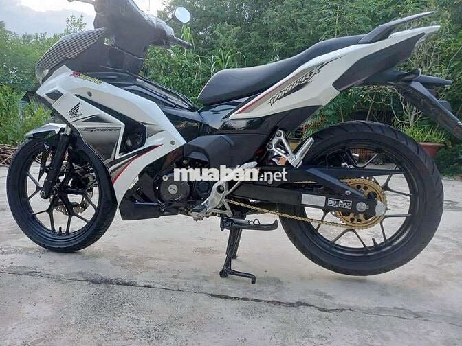 Cần bán xe winner V3