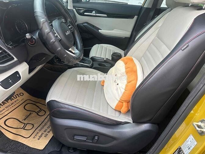 Kia Seltos 2022 Premium 1.4 AT turbo- 17000 km