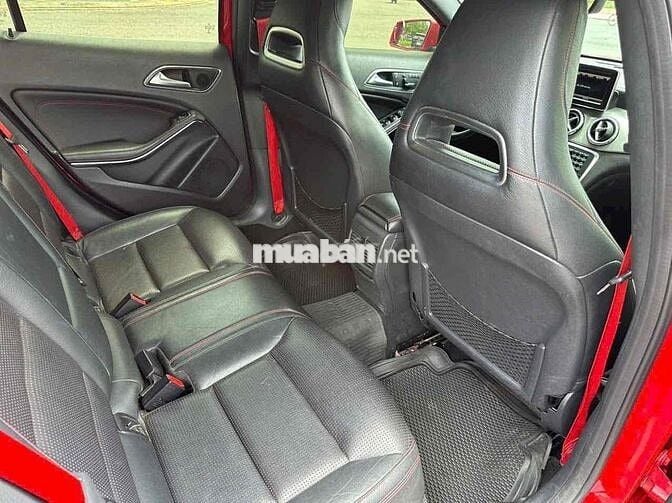 Mercedes Benz GLA45  2014 - 70000 km