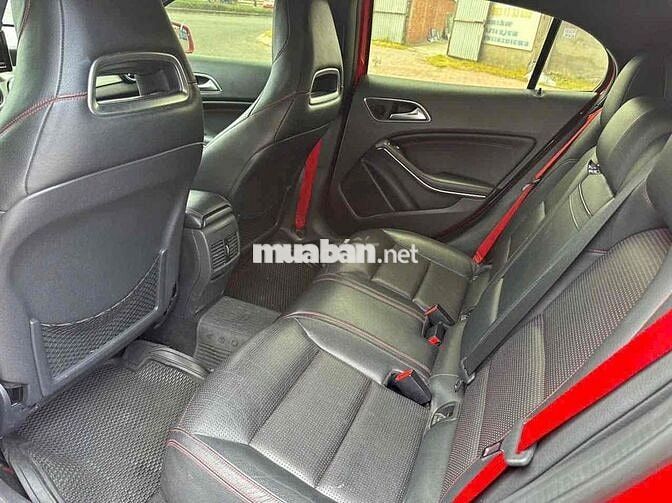 Mercedes Benz GLA45  2014 - 70000 km