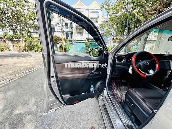 Toyota Fortuner máy dầu 2019 AT  - 110000 km