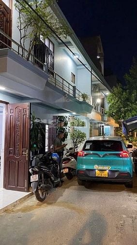 Cho thuê nhà hẻm 6m(XT) Phạm Thế Hiển, P.7, Q.8 giá 8.5tr