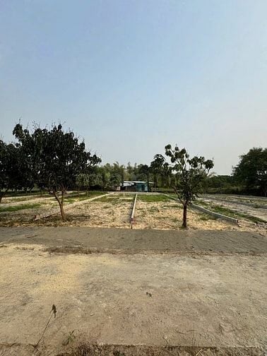 Bán nhanh lô đất sát làng đại học, sổ hồng pháp lý đầy đủ