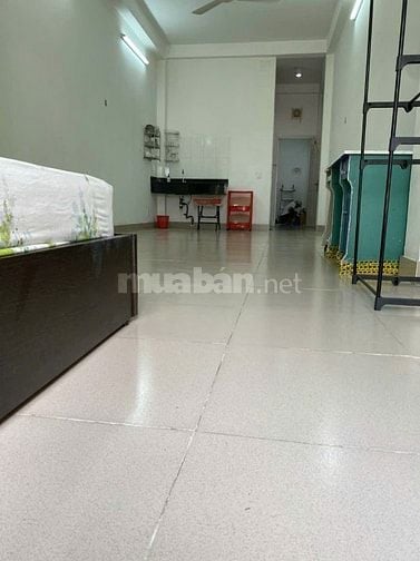 PHÒNG RỘNG 52M2 NGAY TRUNG TÂM QUẬN 10 ĐƯỜNG BÀ HẠT-NGUYỄN TRI PHƯƠNG