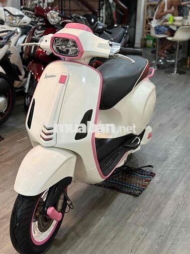 Vespa sprint đèn led trắng hồng nợ xấu đưa trc 15t