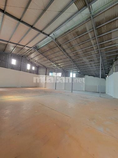 Cho thuê kho xưởng mặt bằng 1000m2 Hoàng Hữu Nam, Long Thạnh Mỹ, Q9
