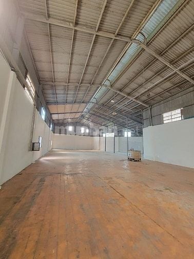 Cho thuê kho xưởng mặt bằng 1000m2 Hoàng Hữu Nam, Long Thạnh Mỹ, Q9