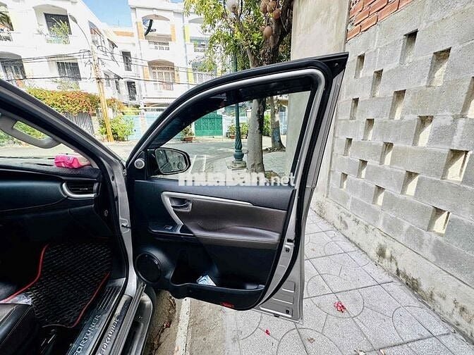 Toyota Fortuner máy dầu 2019 AT  - 110000 km