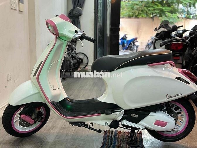 Vespa sprint đèn led trắng hồng nợ xấu đưa trc 15t