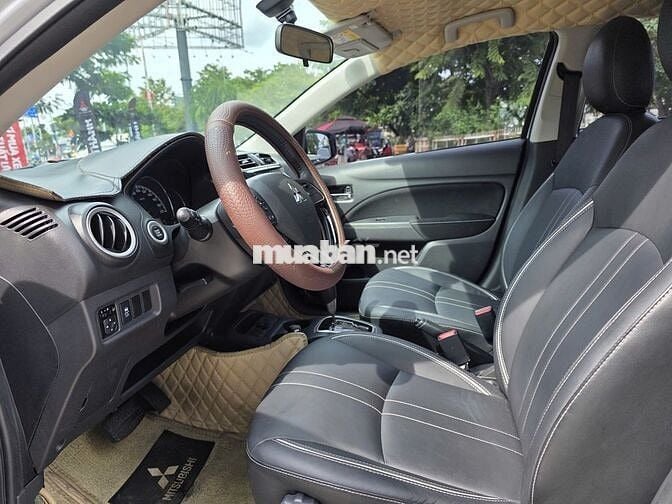 Mitsubishi Attrage 2022 CVT Premium - 9000 km
