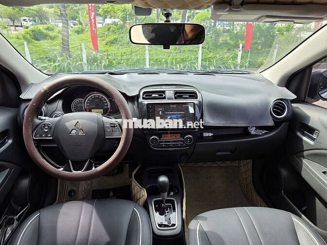 Mitsubishi Attrage 2022 CVT Premium - 9000 km