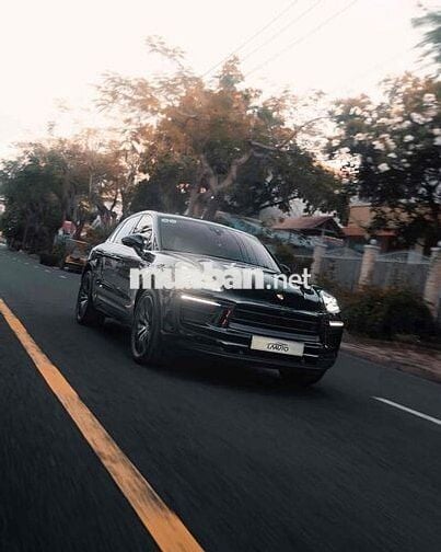 Porsche Macan 2021 màu ĐEN nt KEM - ODO 44000 km