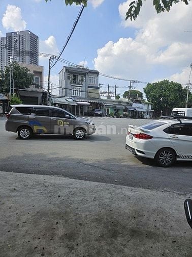 BÁN GẤP NHÀ 2 MẶT TIỀN ĐỊNH CƯ NƯỚC NGOÀI,18 TỶ, MIỄN TRUNG GIAN