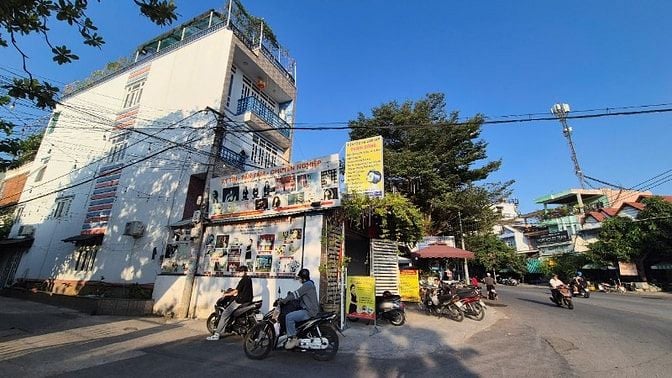 BÁN GẤP NHÀ 2 MẶT TIỀN ĐỊNH CƯ NƯỚC NGOÀI,18 TỶ, MIỄN TRUNG GIAN