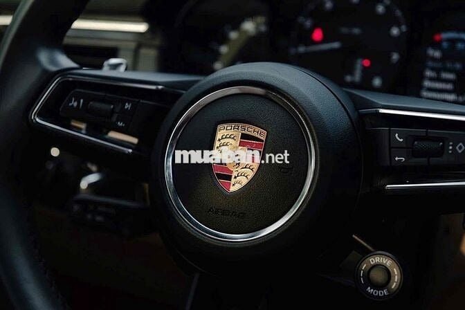 Porsche Macan 2021 màu ĐEN nt KEM - ODO 44000 km