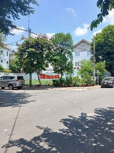 Cho thuê đất Góc đường số 28, Bình Tân khu Tên Lửa, 600m2, 25 triệu