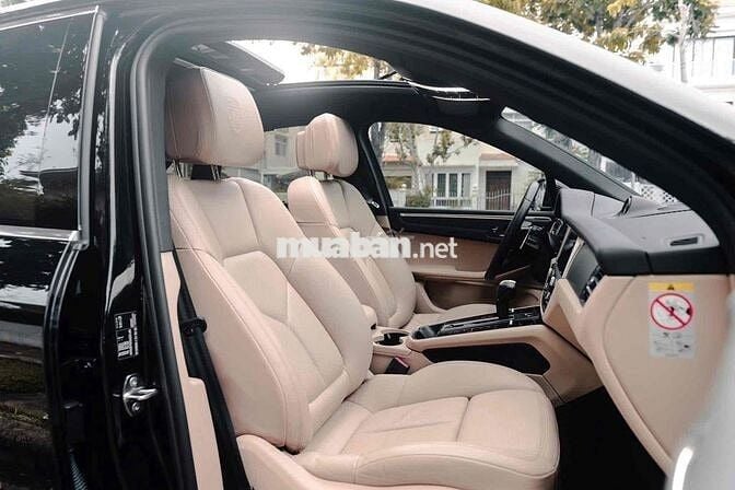 Porsche Macan 2021 màu ĐEN nt KEM - ODO 44000 km