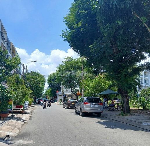 Cho thuê đất Góc đường số 28, Bình Tân khu Tên Lửa, 600m2, 25 triệu
